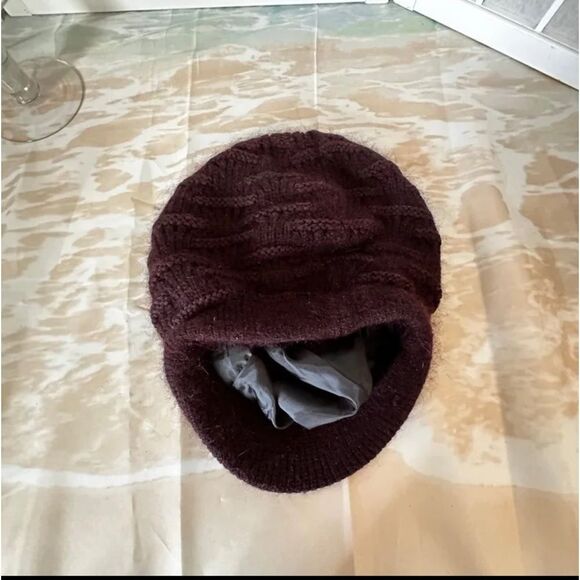 Rabbit fur brimmed beanie hat - Picture 5 of 9